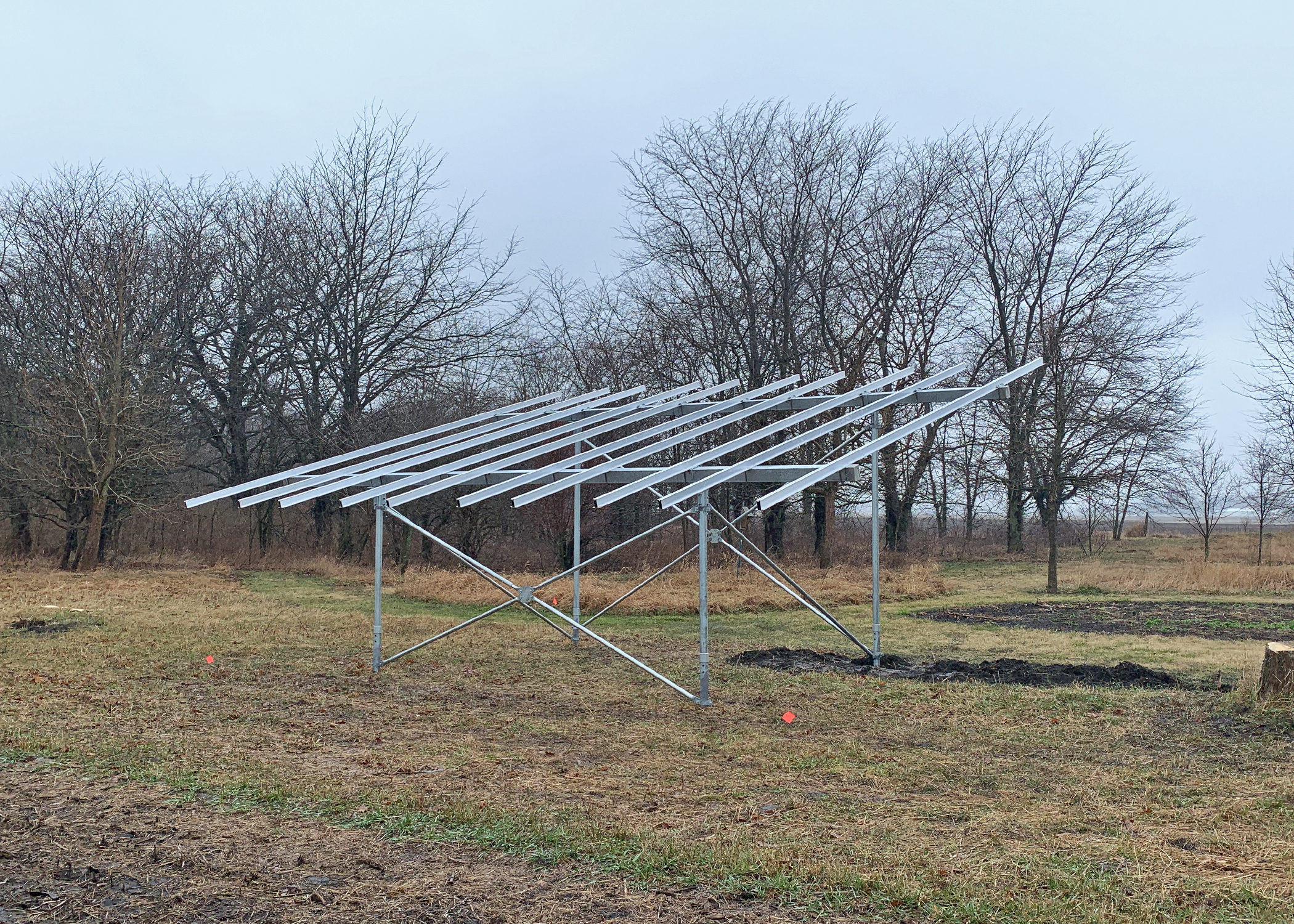 Uploaded Image: /vs-uploads/solutions/SFUSA_Solar Pavilion_Tomarchio_NJ (9).png